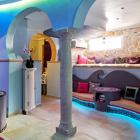 Apartment Charming In Torrevieja, 75 Sqm With Shared Pool Torrevieja