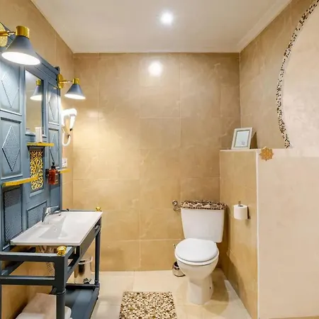 شقة Charming In Torrevieja, 75 Sqm With Shared Pool