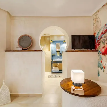 Apartment Charming In Torrevieja, 75 Sqm With Shared Pool *