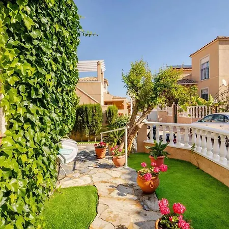 Apartment Charming In Torrevieja, 75 Sqm With Shared Pool Torrevieja