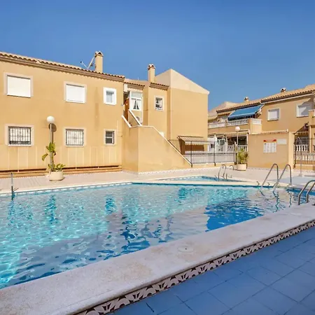 Apartment Charming In Torrevieja, 75 Sqm With Shared Pool